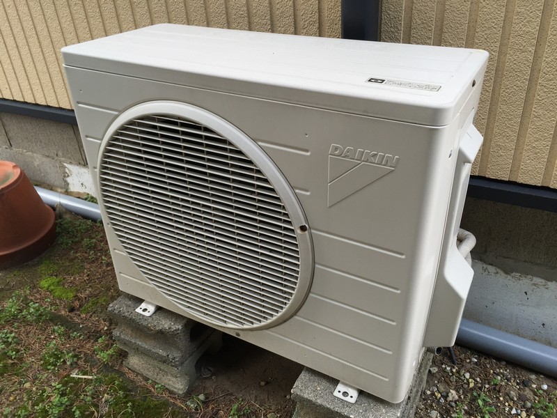 エアコン室外機