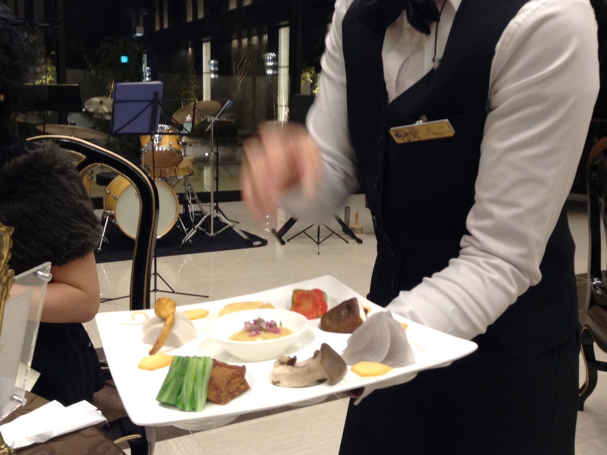 料理はベジタリアン用に変更してくれた